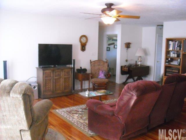 Carltons Ridge - Residential