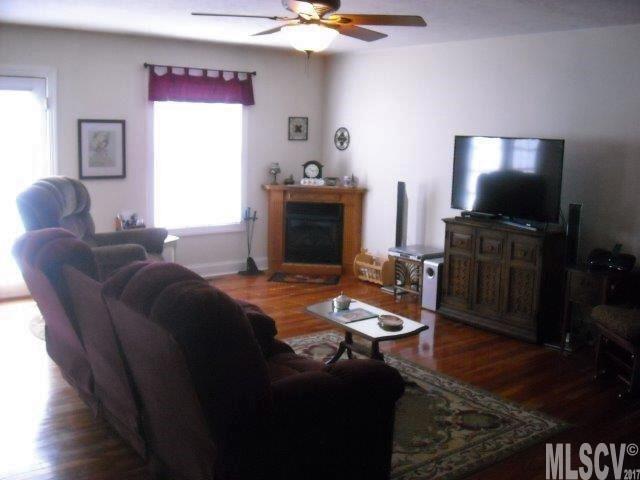 Carltons Ridge - Residential