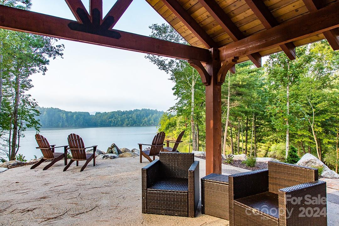 The Waterfront Club - Land