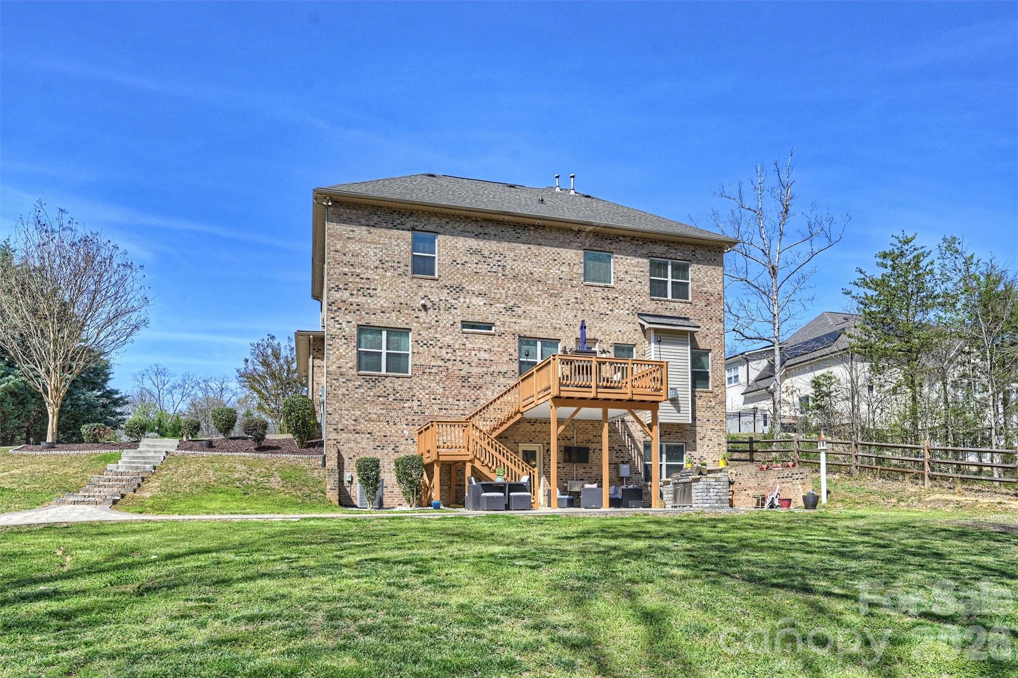 The Retreat At Sunset Ridge - Residential