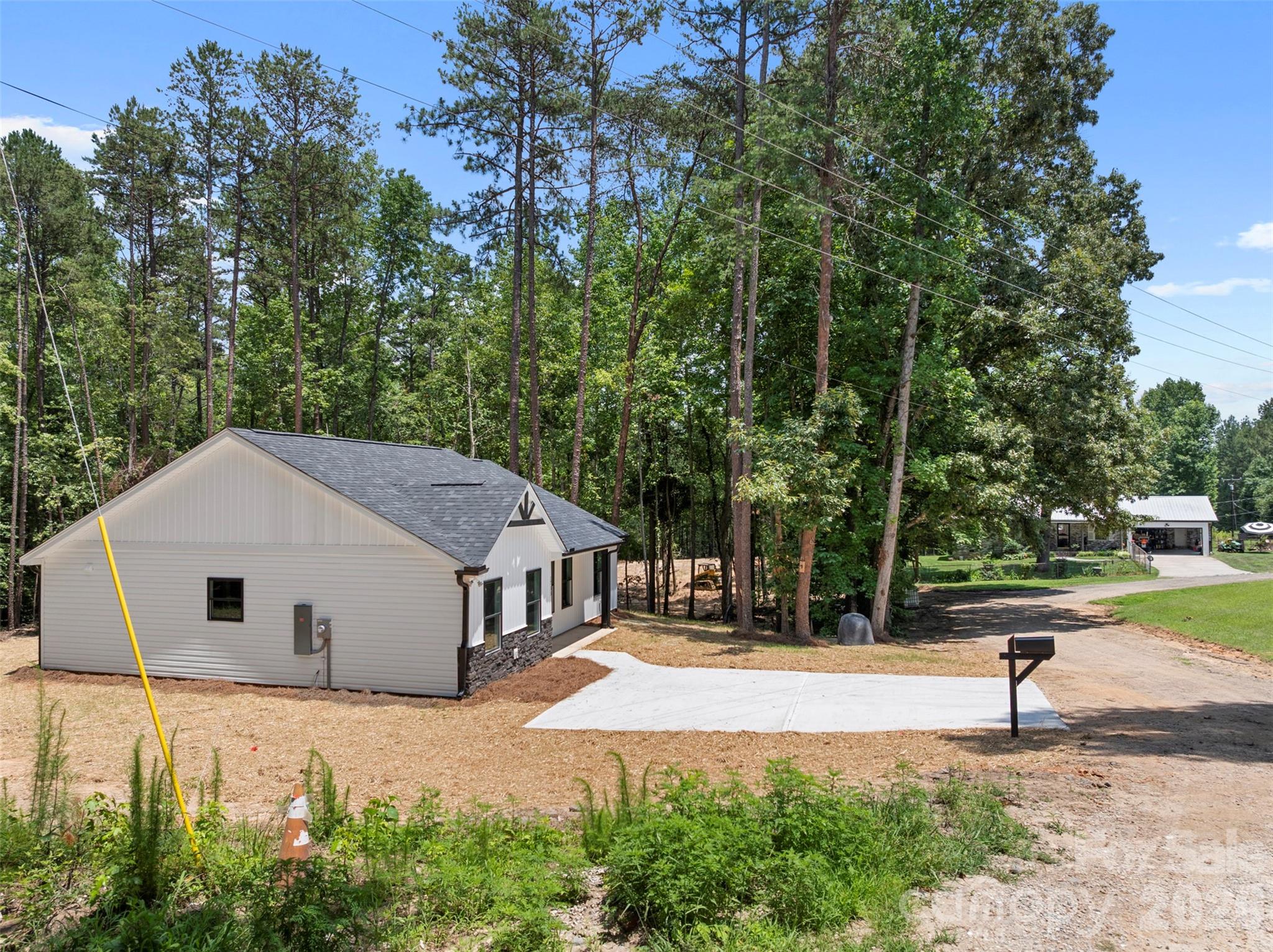 1733 Rollingwood Drive