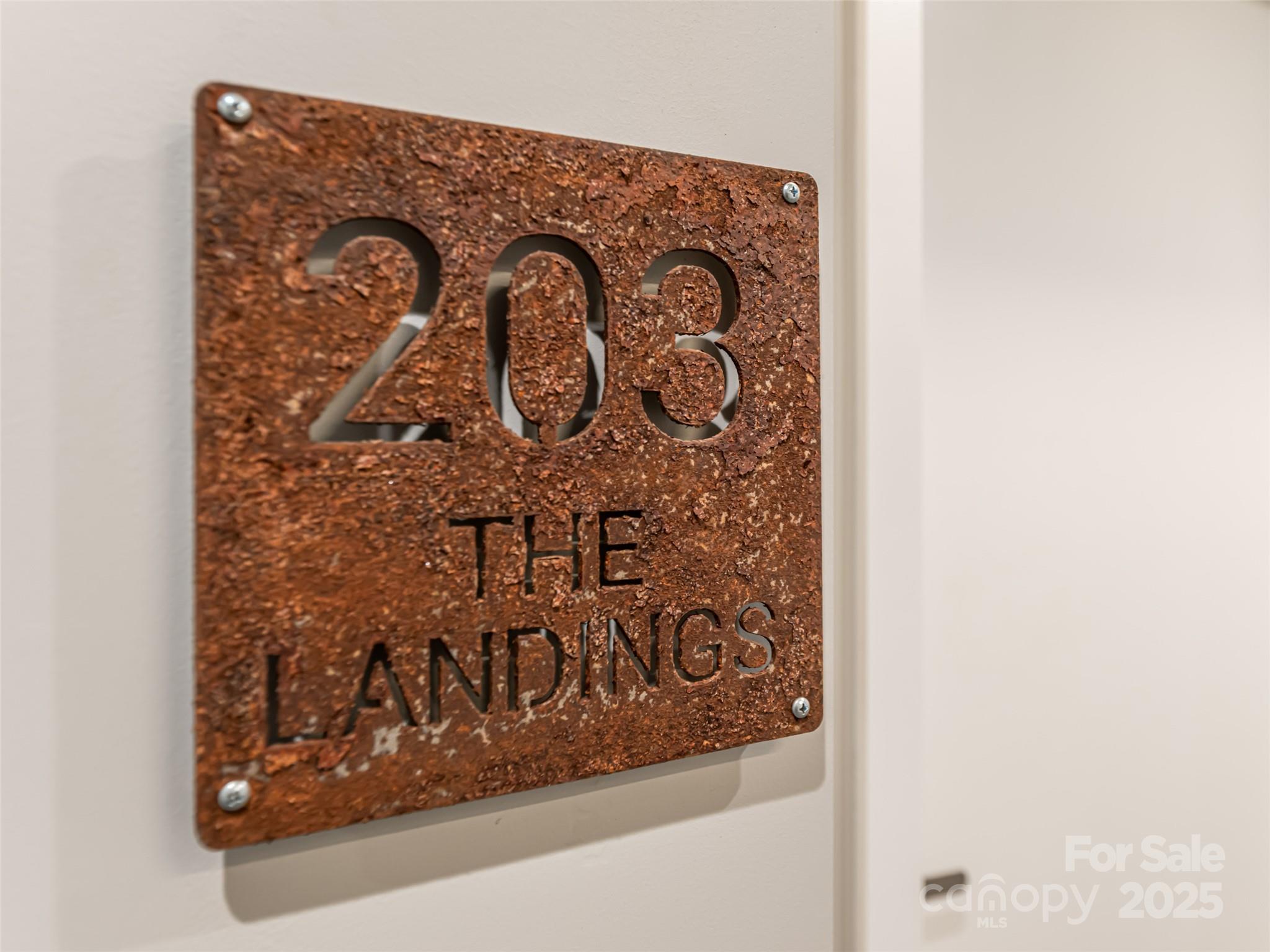68 Craven Street 203