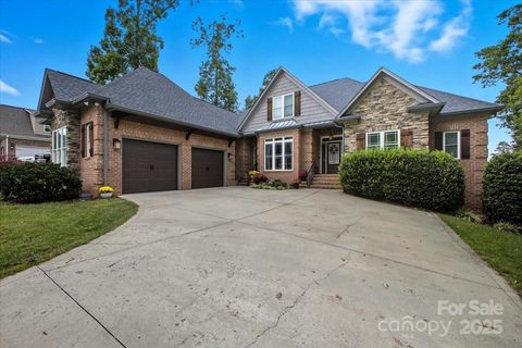 Photo of 7511 Pine Glade Drive, Denver, NC 28037 (MLS # 4311131)