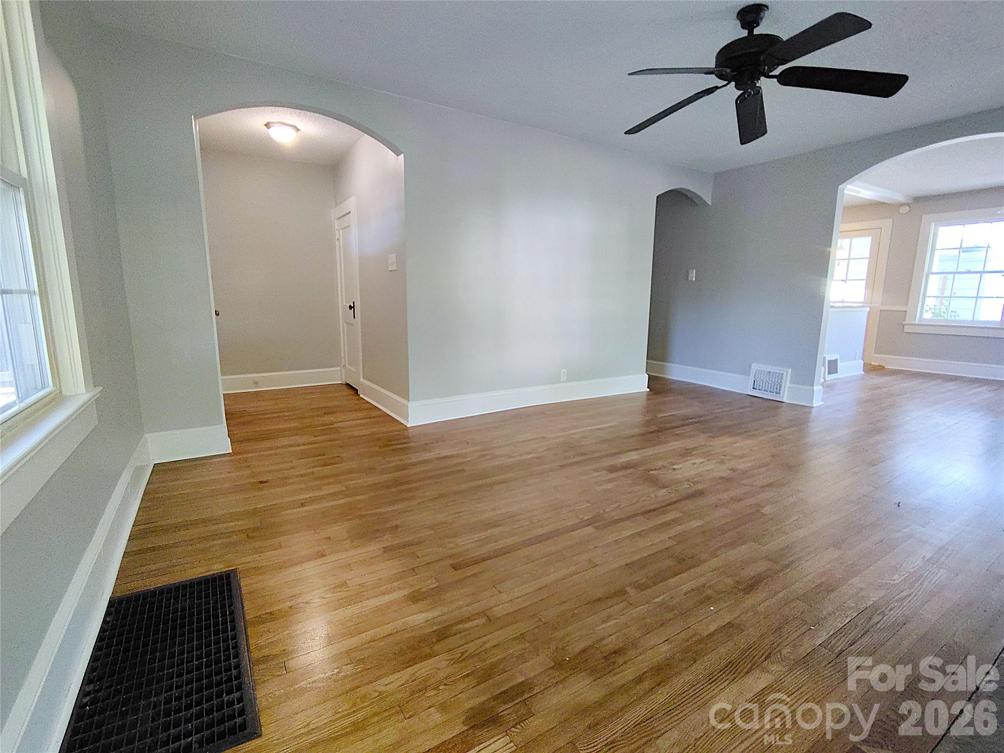 23 Woodley Avenue
