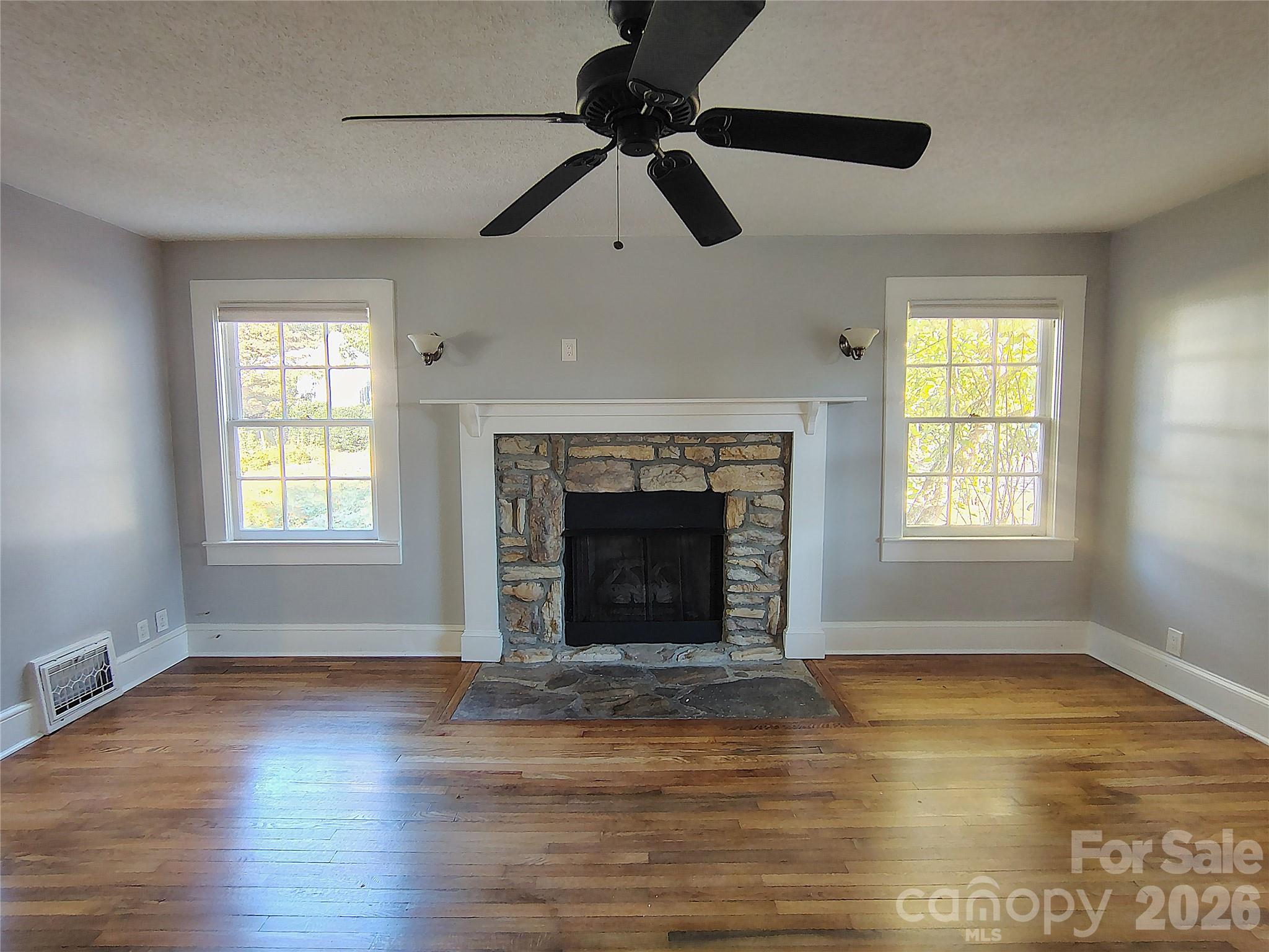 23 Woodley Avenue
