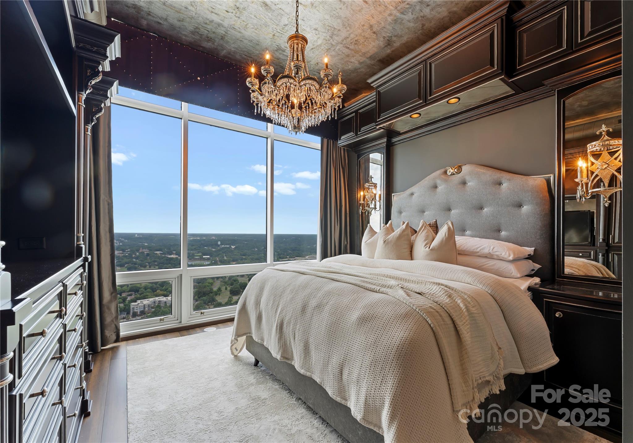 The Vue Charlotte - Residential