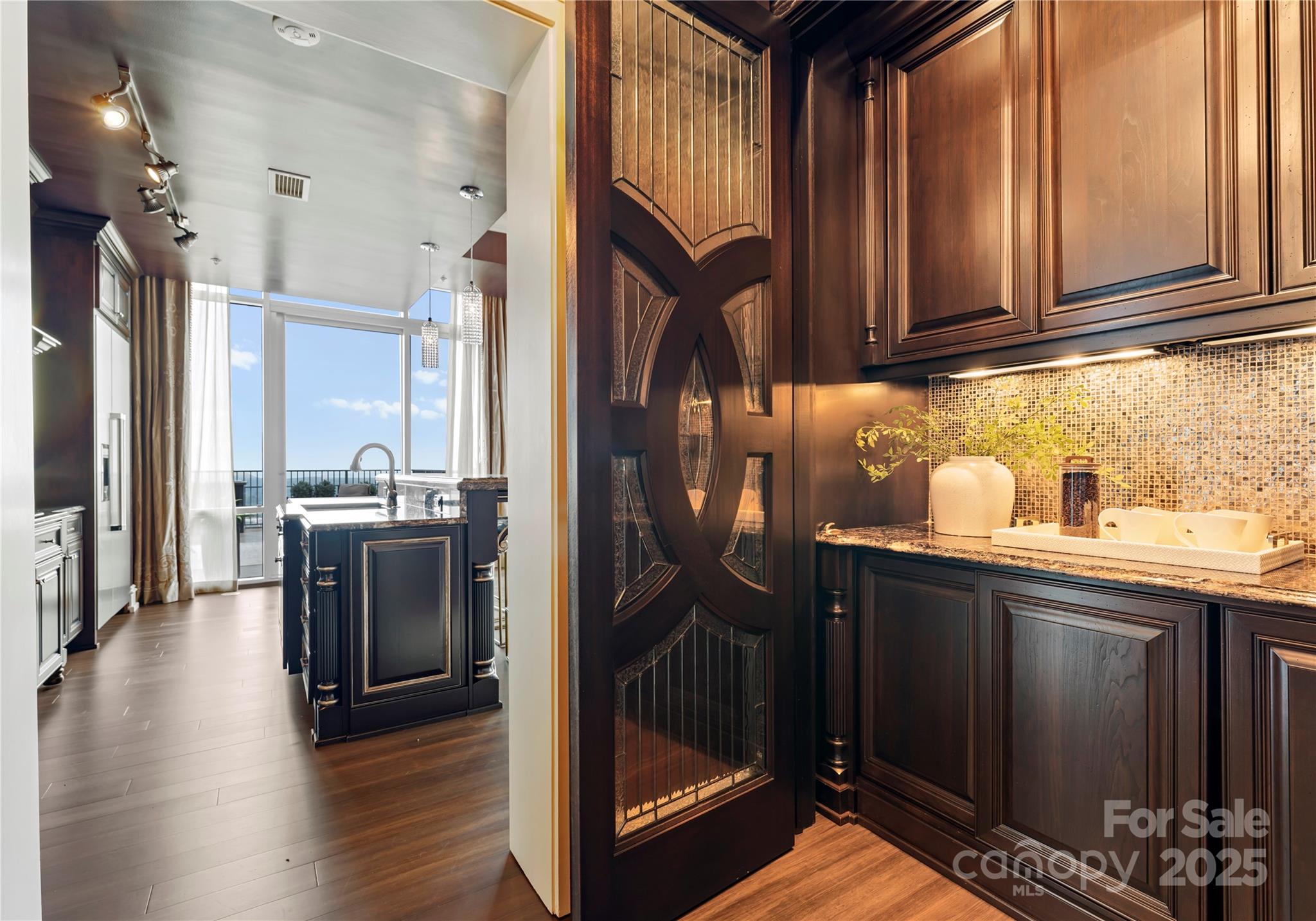 The Vue Charlotte - Residential