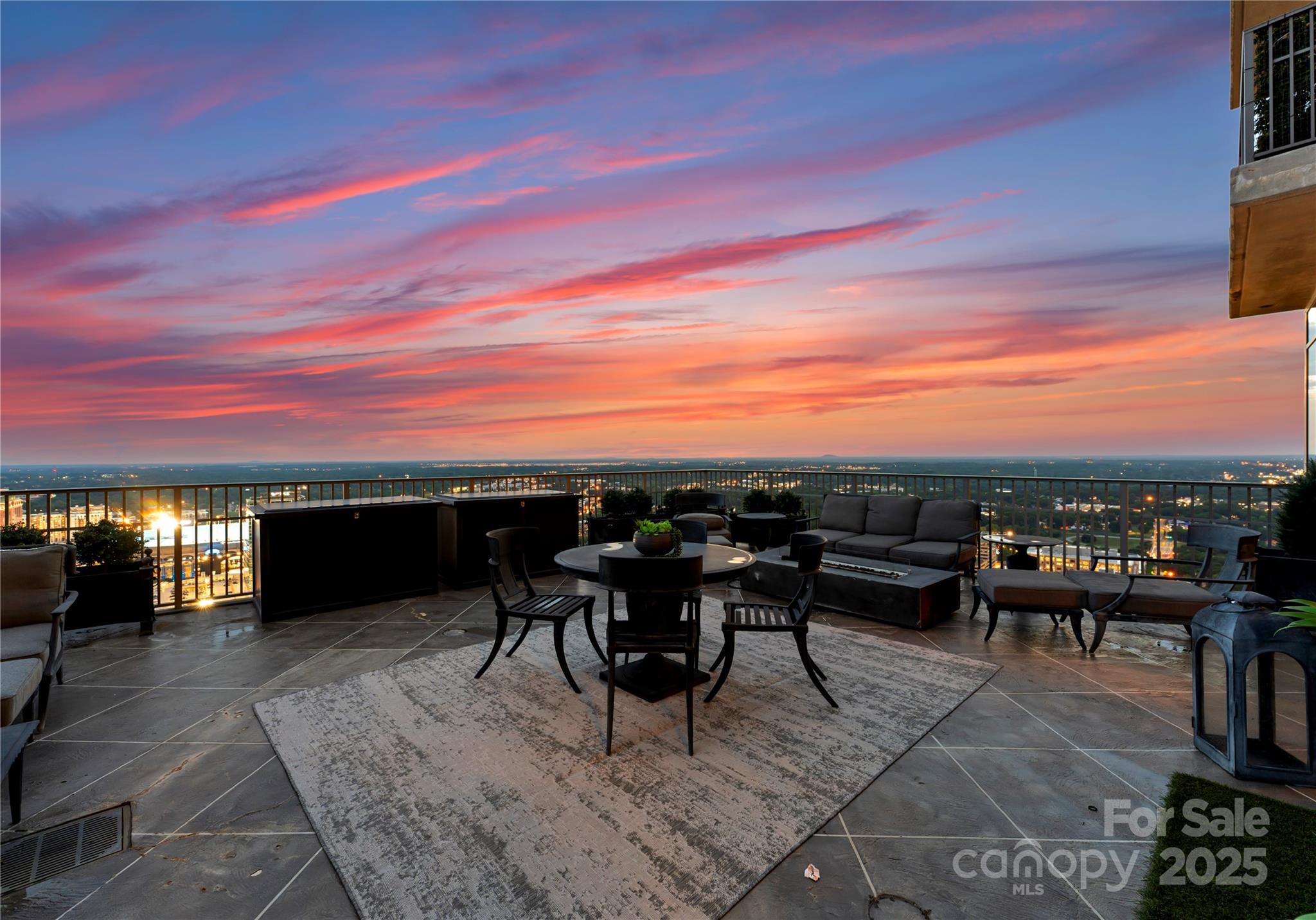 The Vue Charlotte - Residential