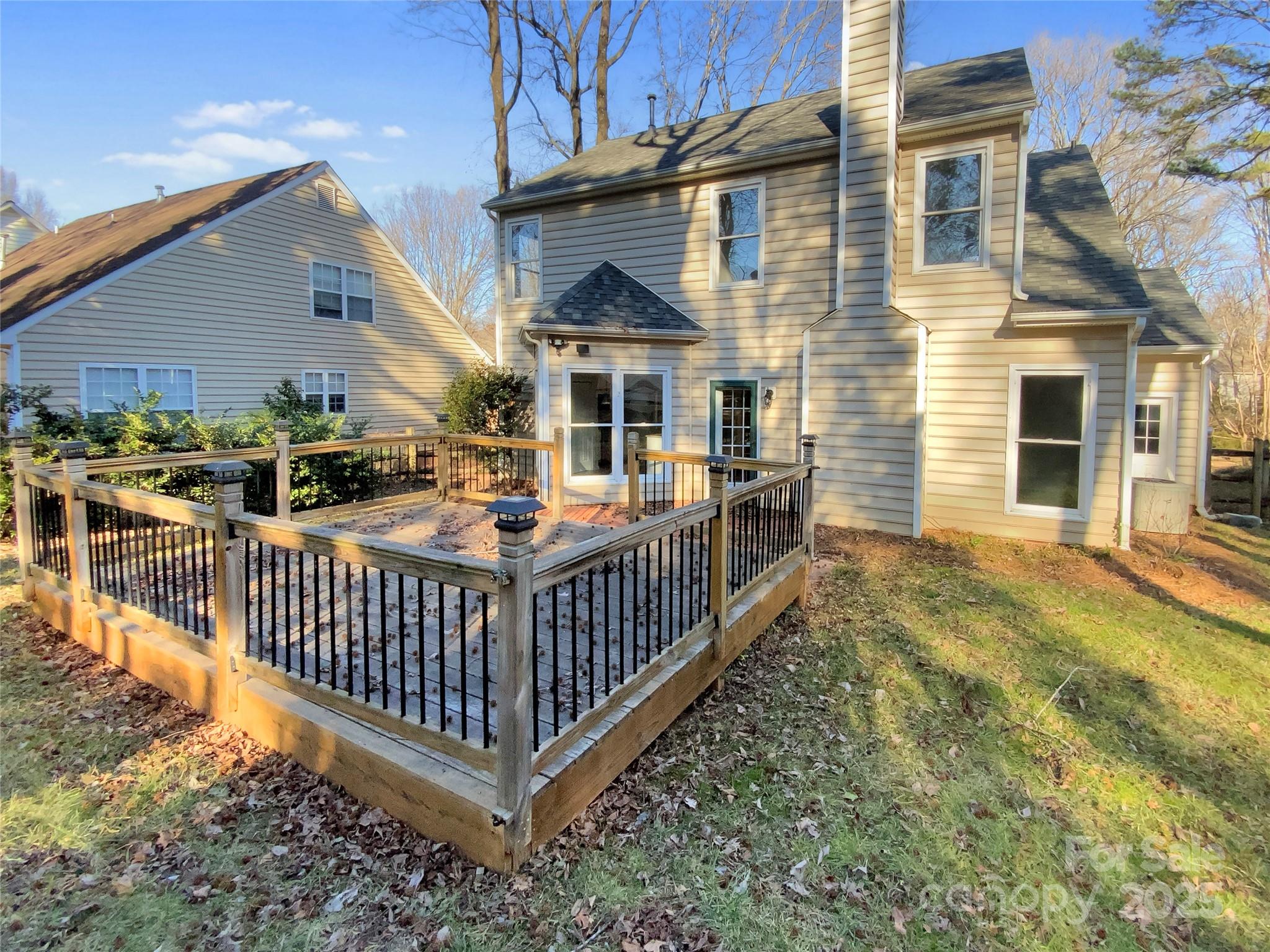 Davis Lake - Residential