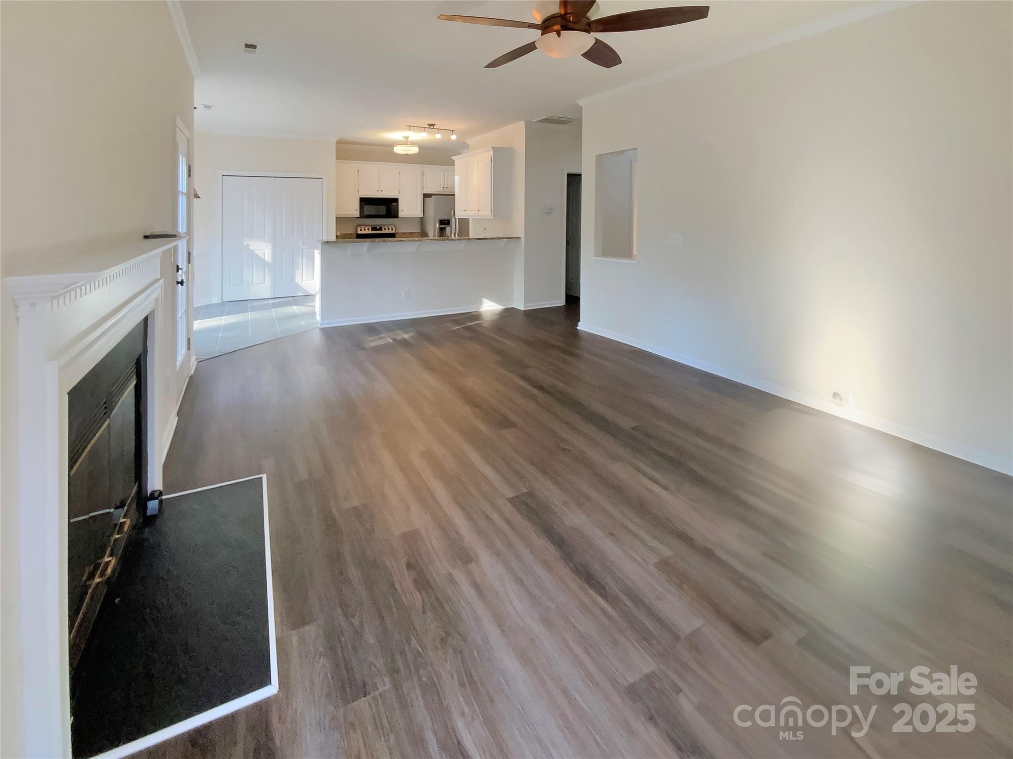 Davis Lake - Residential