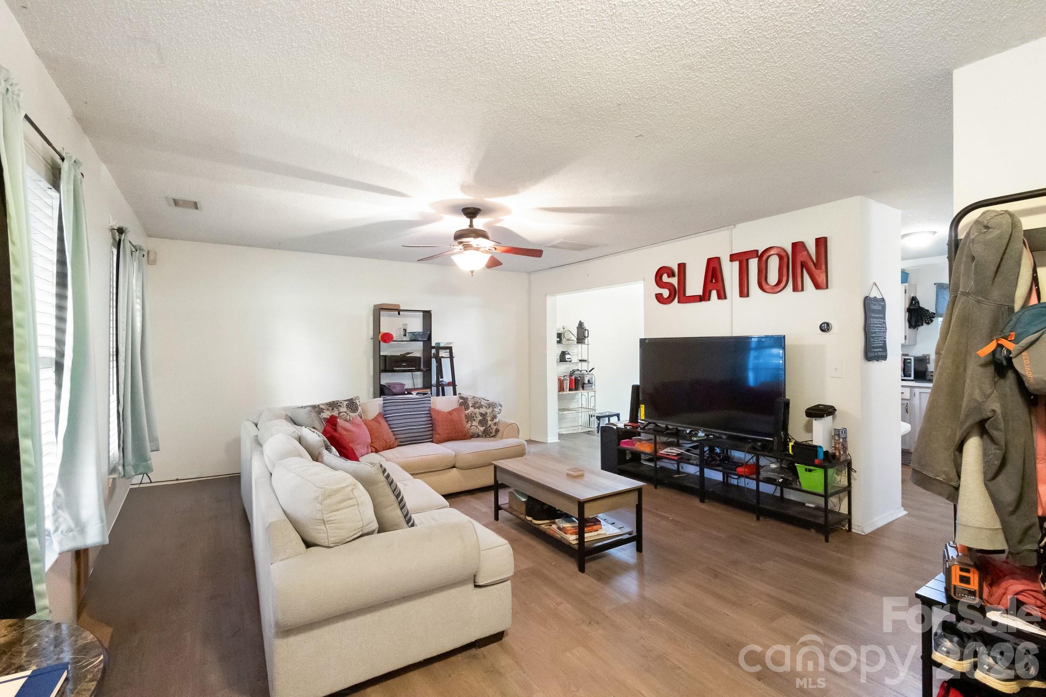 3081 Parade Lane SW
