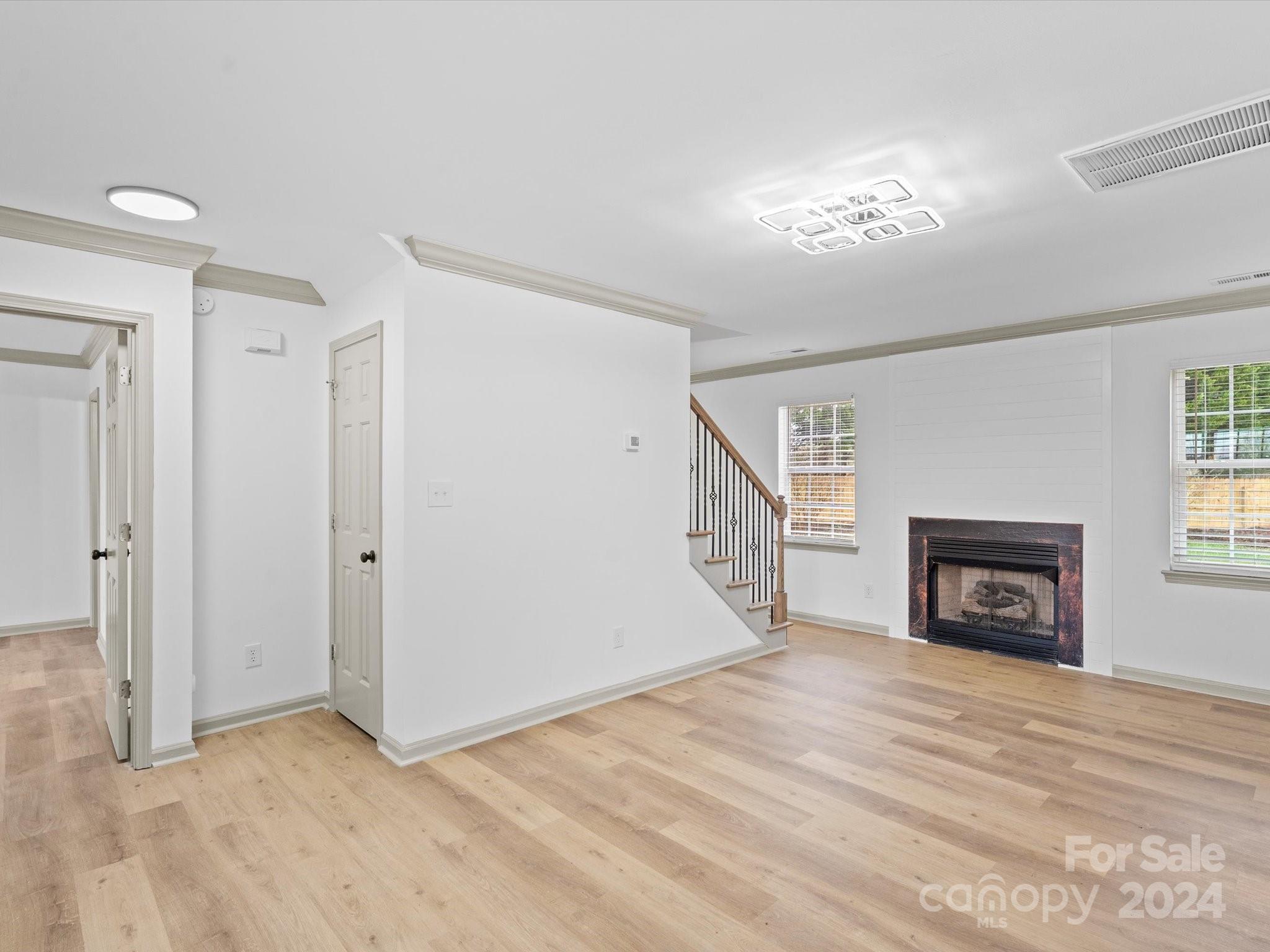 Alexis Pointe - Residential