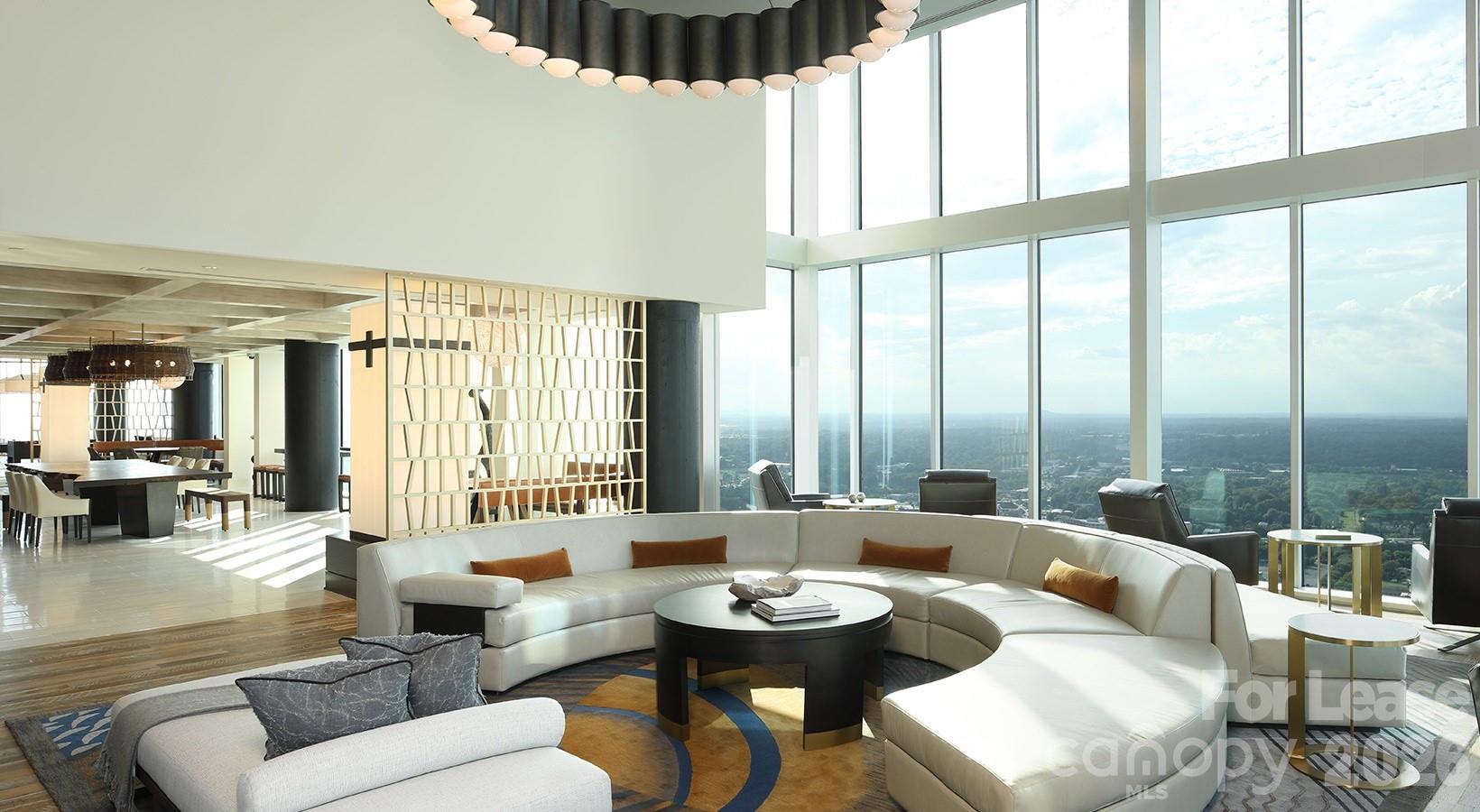 525 S Church Street 1F PREMIUM