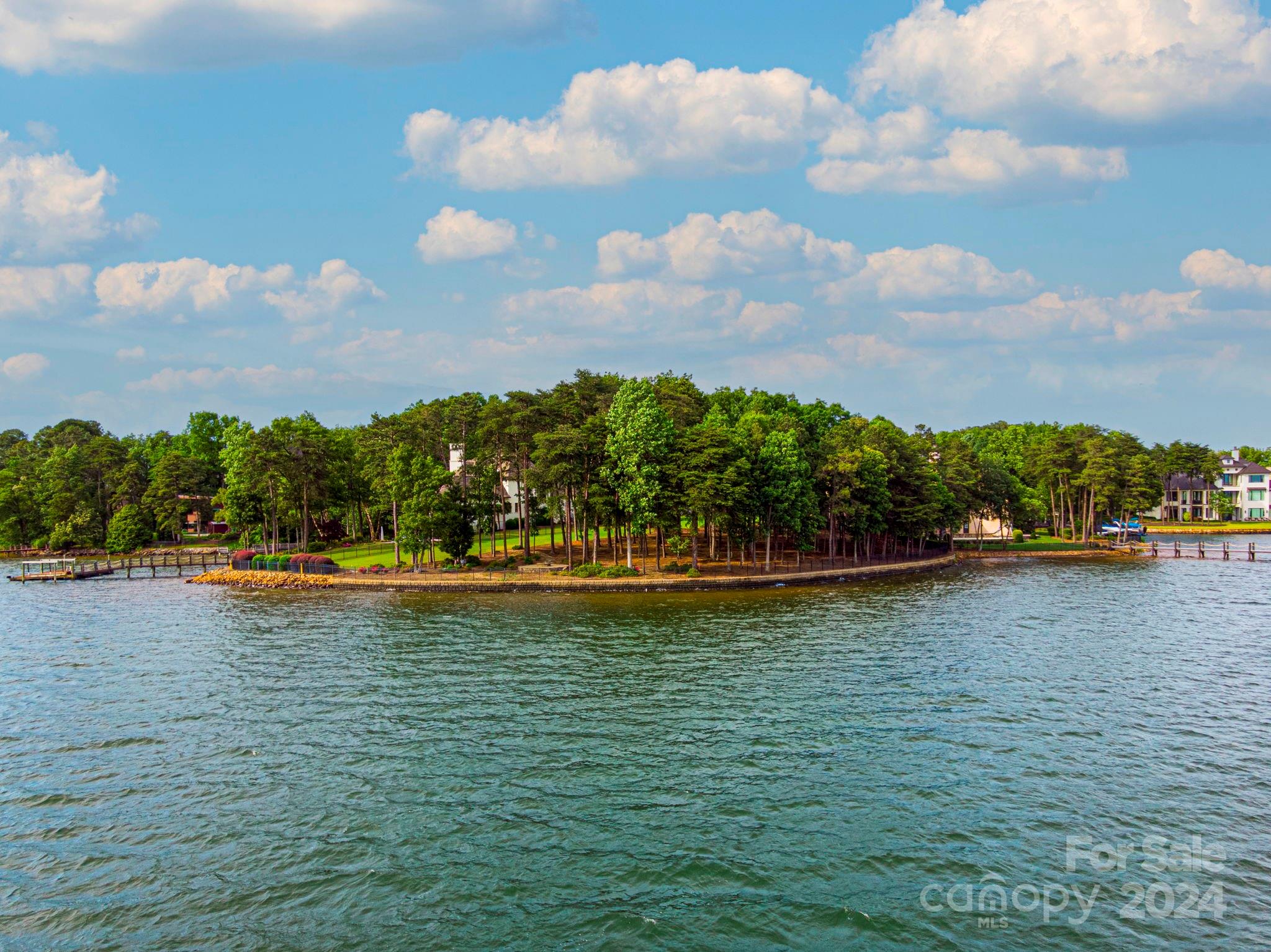 The Peninsula - Land