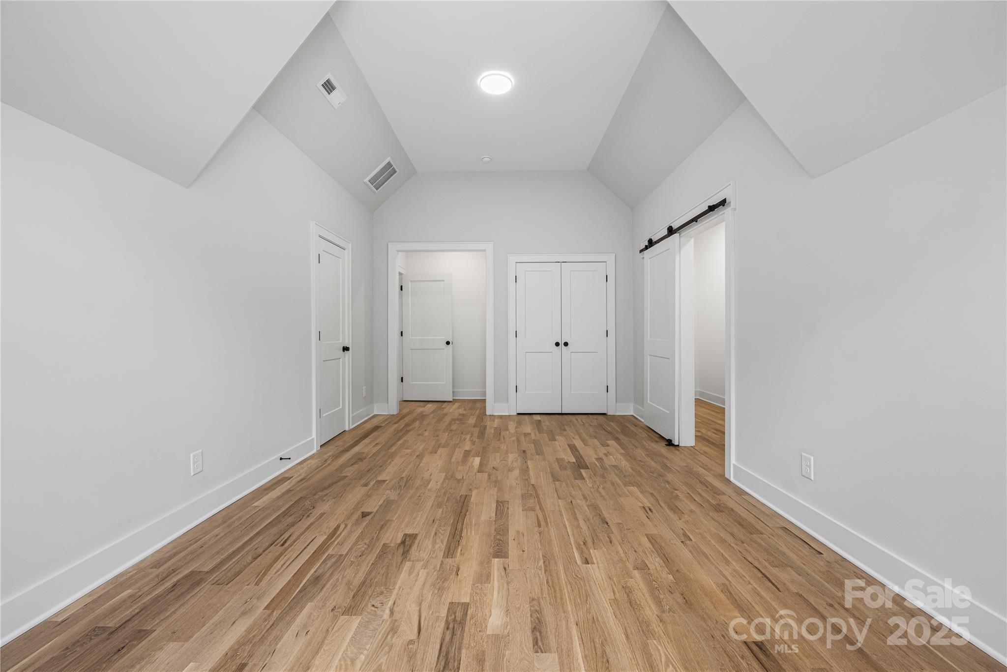 Villa Heights - Residential