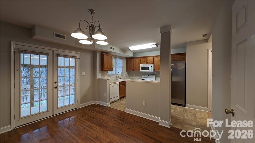 Lynnhaven Estates - Residential Lease