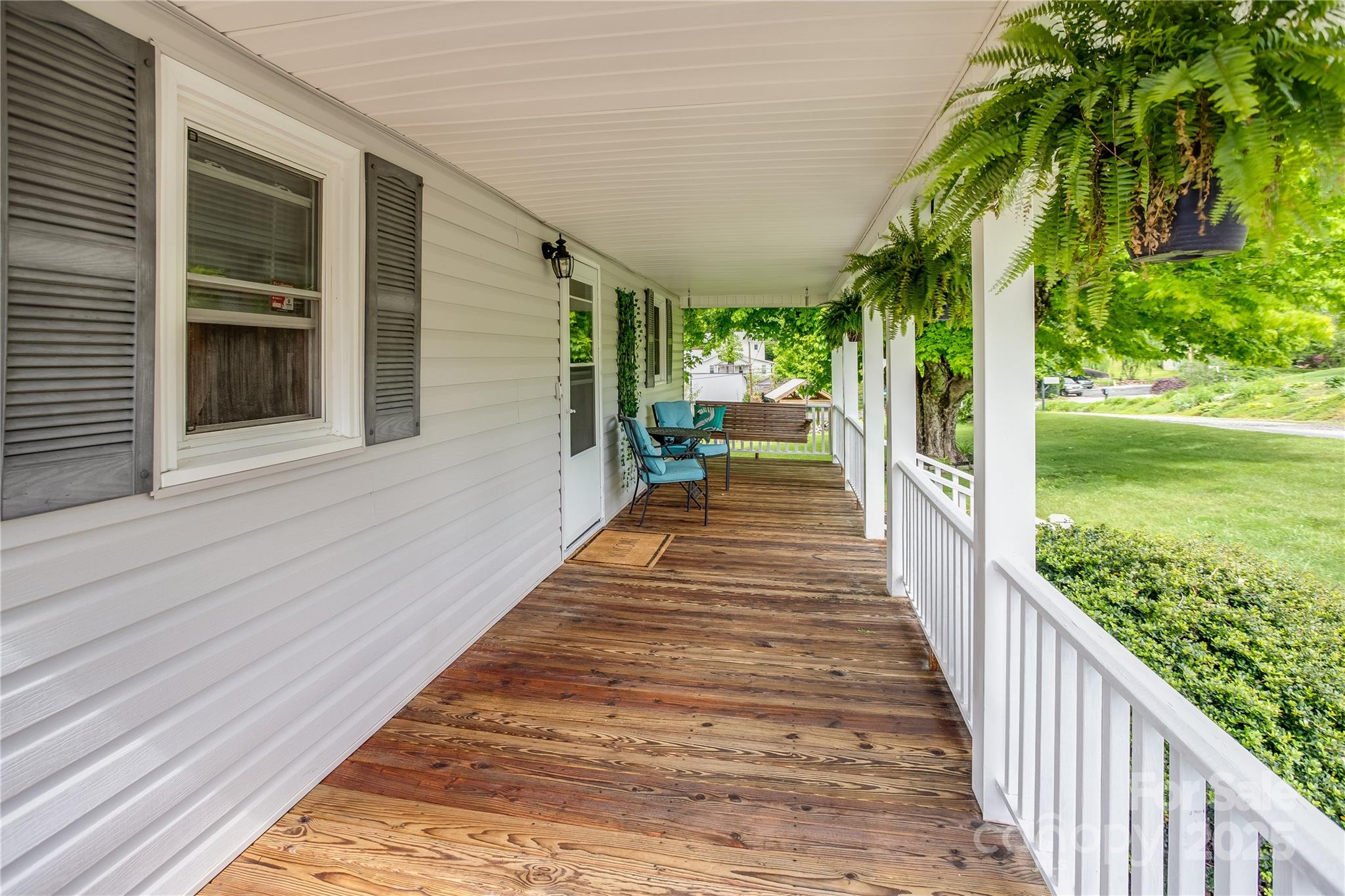 407 Valley View Circle