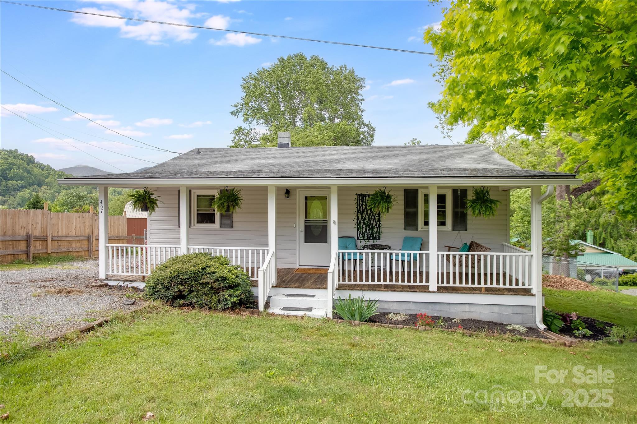 407 Valley View Circle