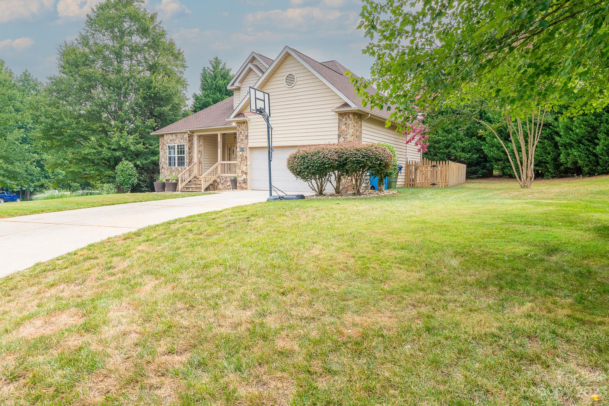 Savannah Place - Residential