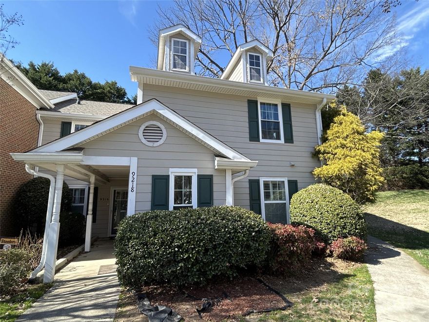 Premium end-unit in Park Walk Condo! This unit has been freshly painted and features vaulted ceilings, hardwood flooring, an open floor concept, a full bathroom for each bedroom and additional outdoor storage on the balcony area. 2 parking spots are assigned with visitor parking available as well. Come see your new home today!

Please note Renters Insurance is required. Pet Fee is per pet that does not exceed 35 lbs