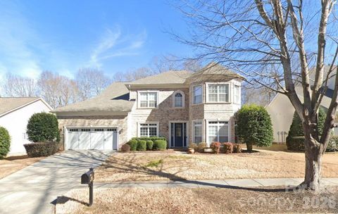 Photo of 204 Black Mountain Drive, Fort Mill, SC 29708 (MLS # 4369419)