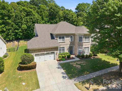 Photo of 204 Black Mountain Drive, Fort Mill, SC 29708 (MLS # 4369419)