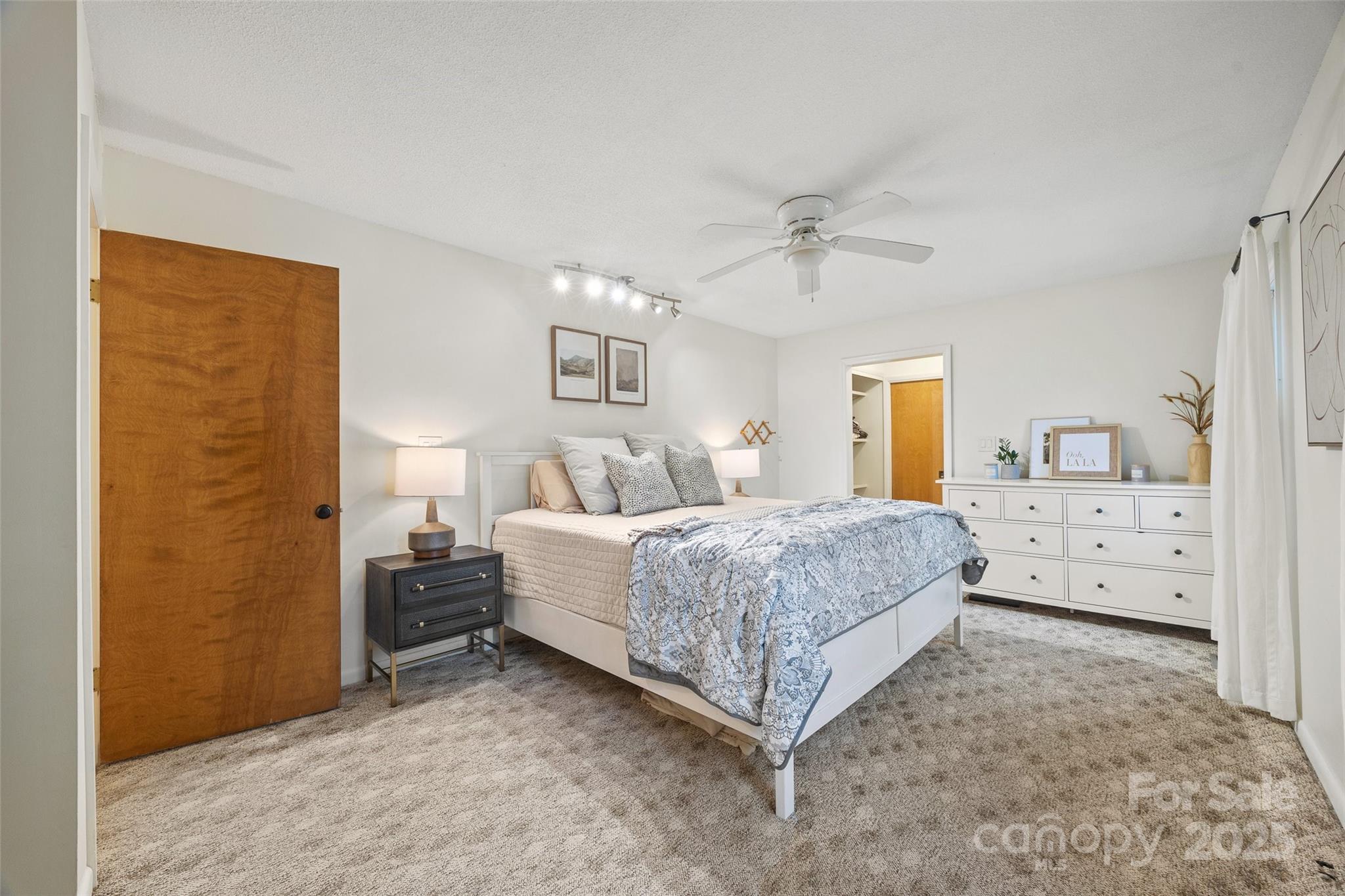 Black Horse Run - Residential
