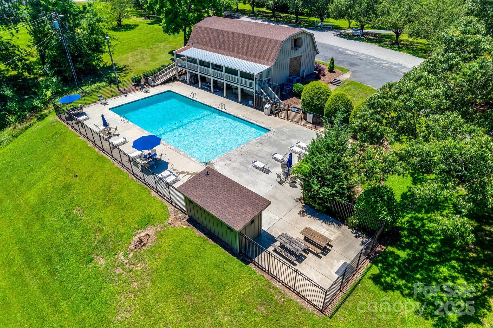 Black Horse Run - Residential