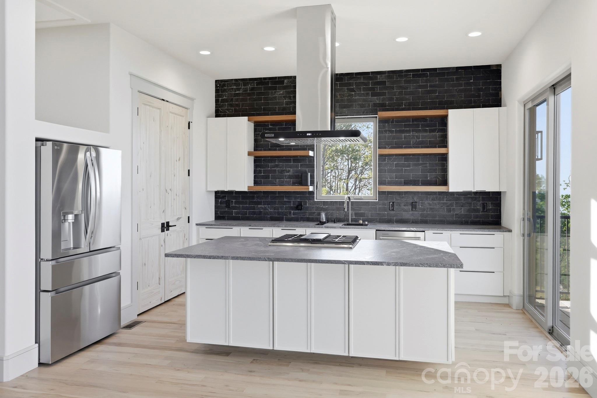 Vista At Bills Mountain - Residential