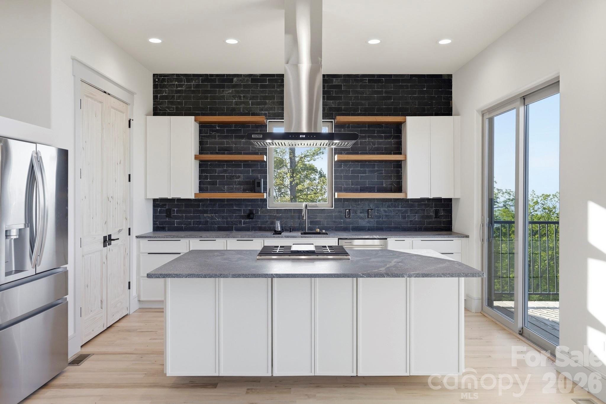 Vista At Bills Mountain - Residential