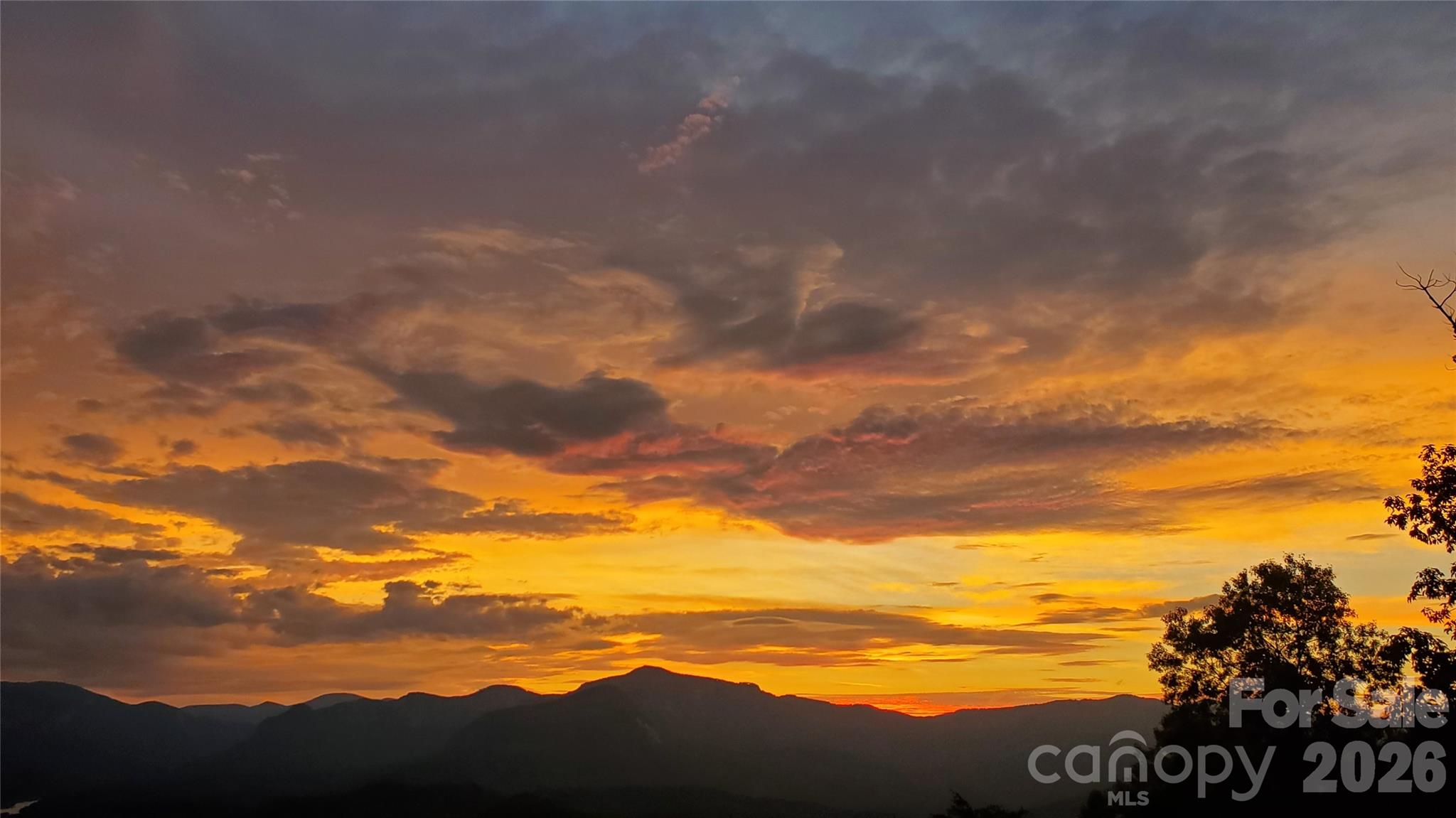 Vista At Bills Mountain - Residential