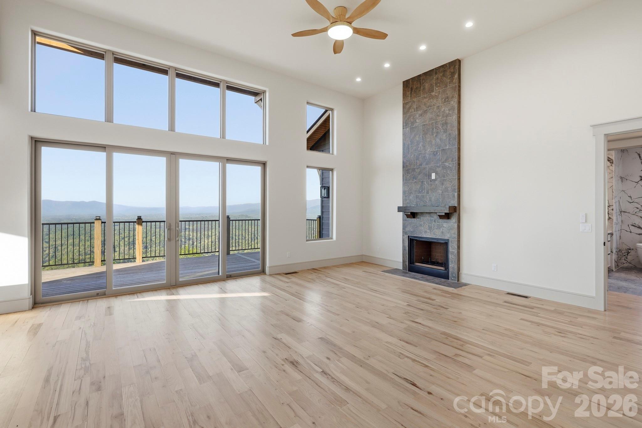 Vista At Bills Mountain - Residential