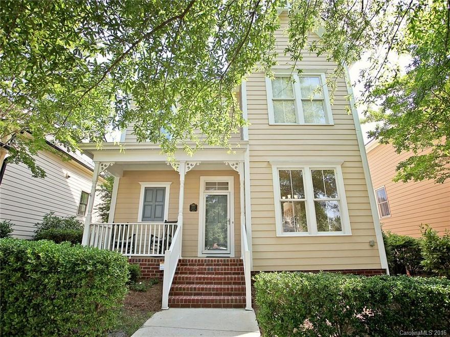 Welcome Home to this Stylish Beauty! Warm and Open Floor plan. Move in Ready with all rooms freshly painted, New Luxury Vinyl Plank Flooring in Great Rm & Dining Rm, New carpeting in BDs & Stairs & New Lighting throughout. Such a modern flair! Enjoy Baxter's lifestyle of parks, playgrounds, pool, tennis, trails, gym, Library, restaurants & shopping. Fort Mill Schools & Walking distance to Orchard Park Elementary. Accepting 6 month - 1 year applications, prefer 1 year. Option to purchase.