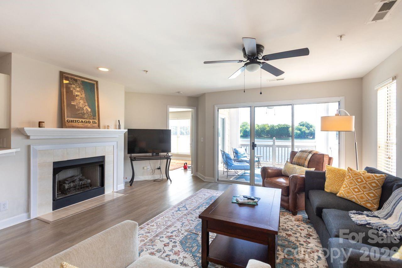 Spinnaker Point - Residential