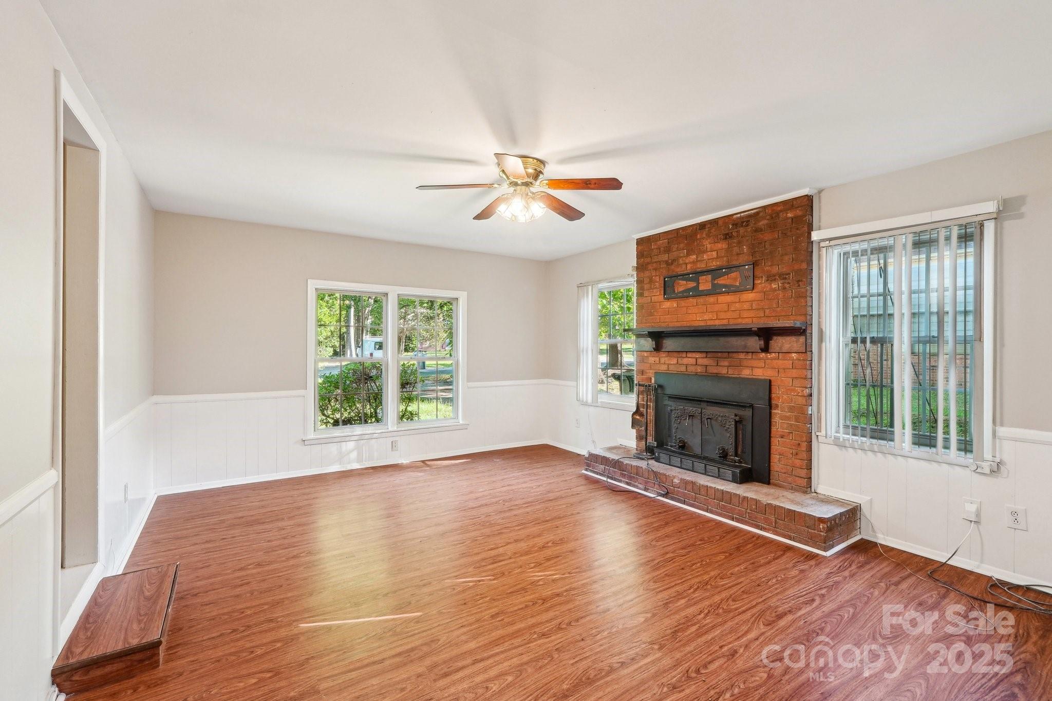 6807 Woodfield Drive