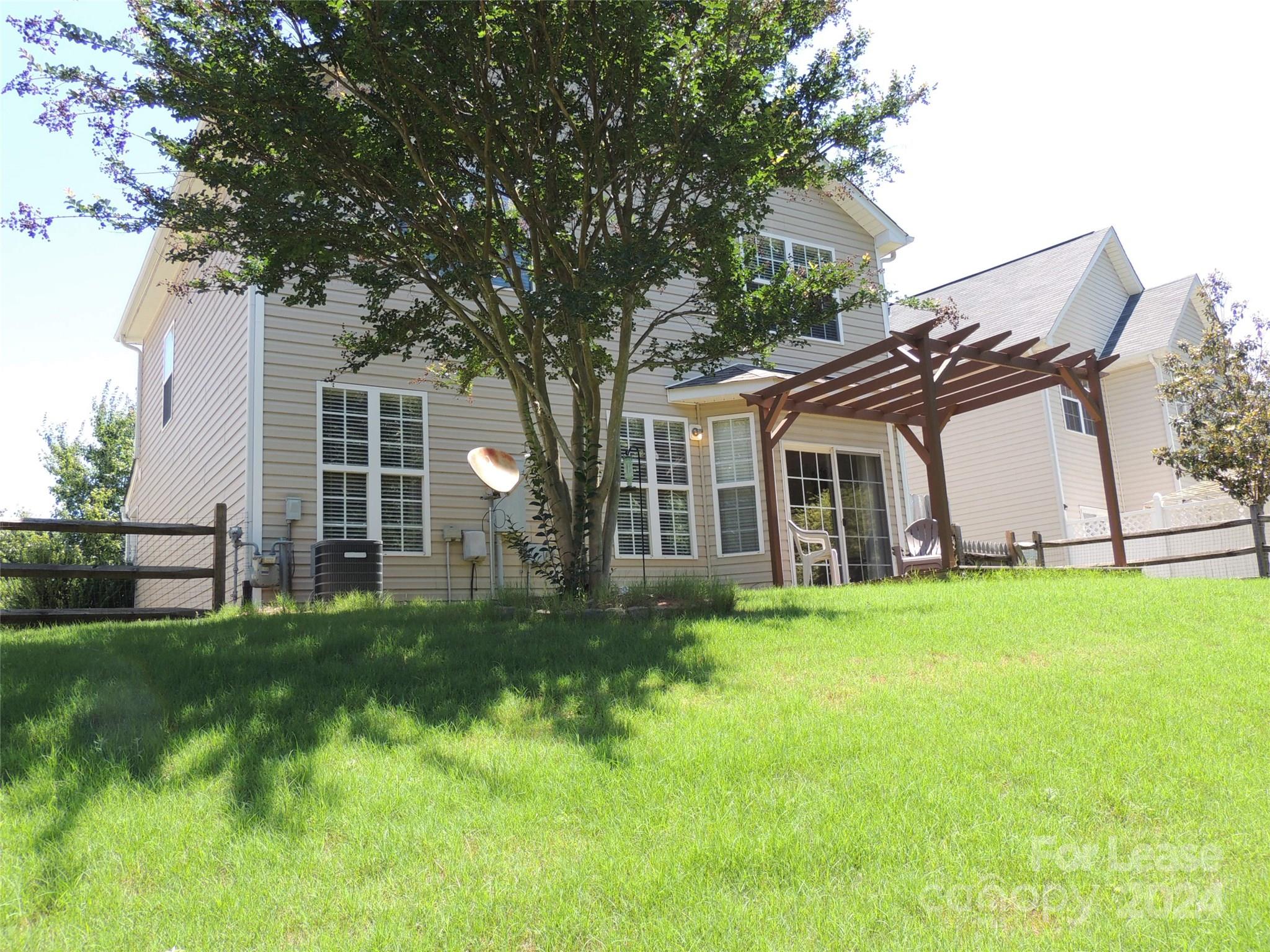 Oakbrooke - Residential Lease