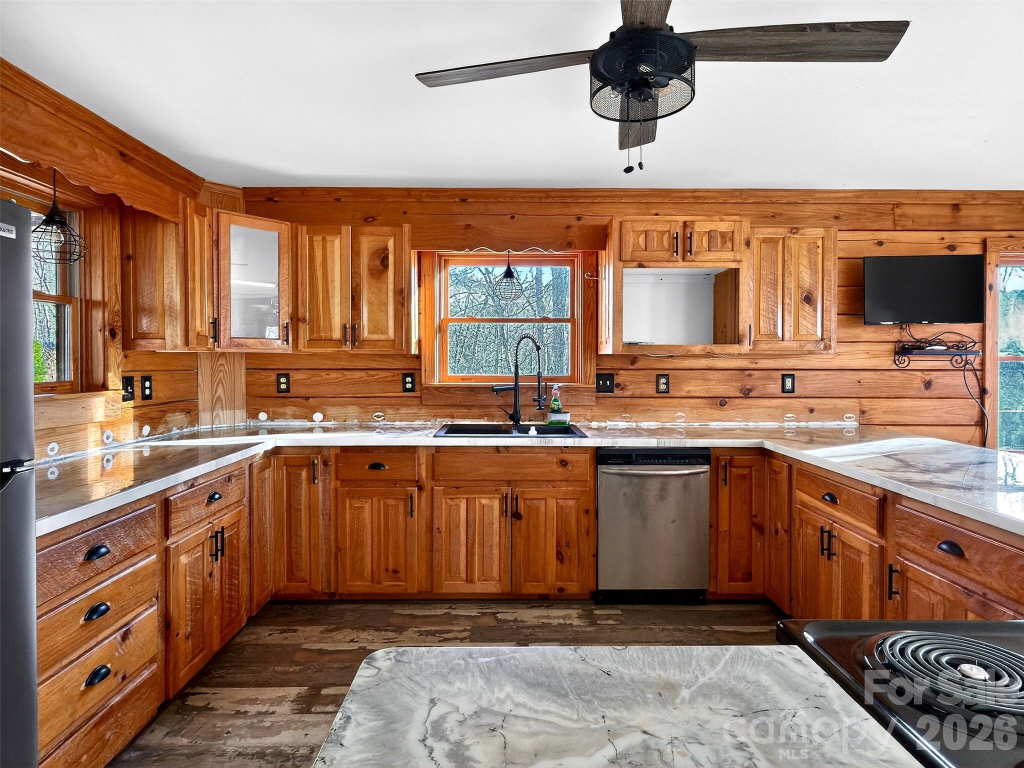 Pinnacle Ridge - Residential