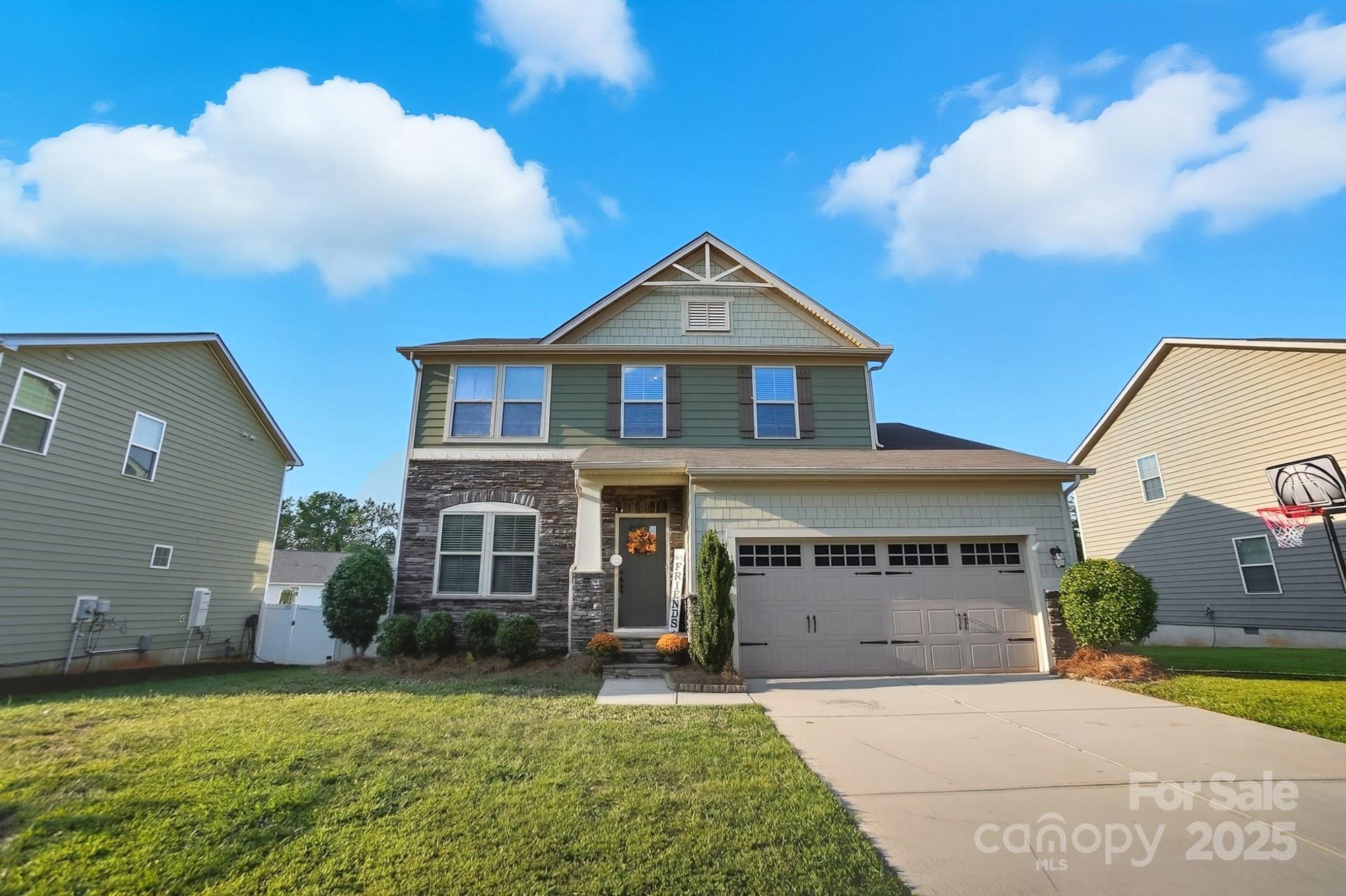 824 Wingthorn Rose Drive