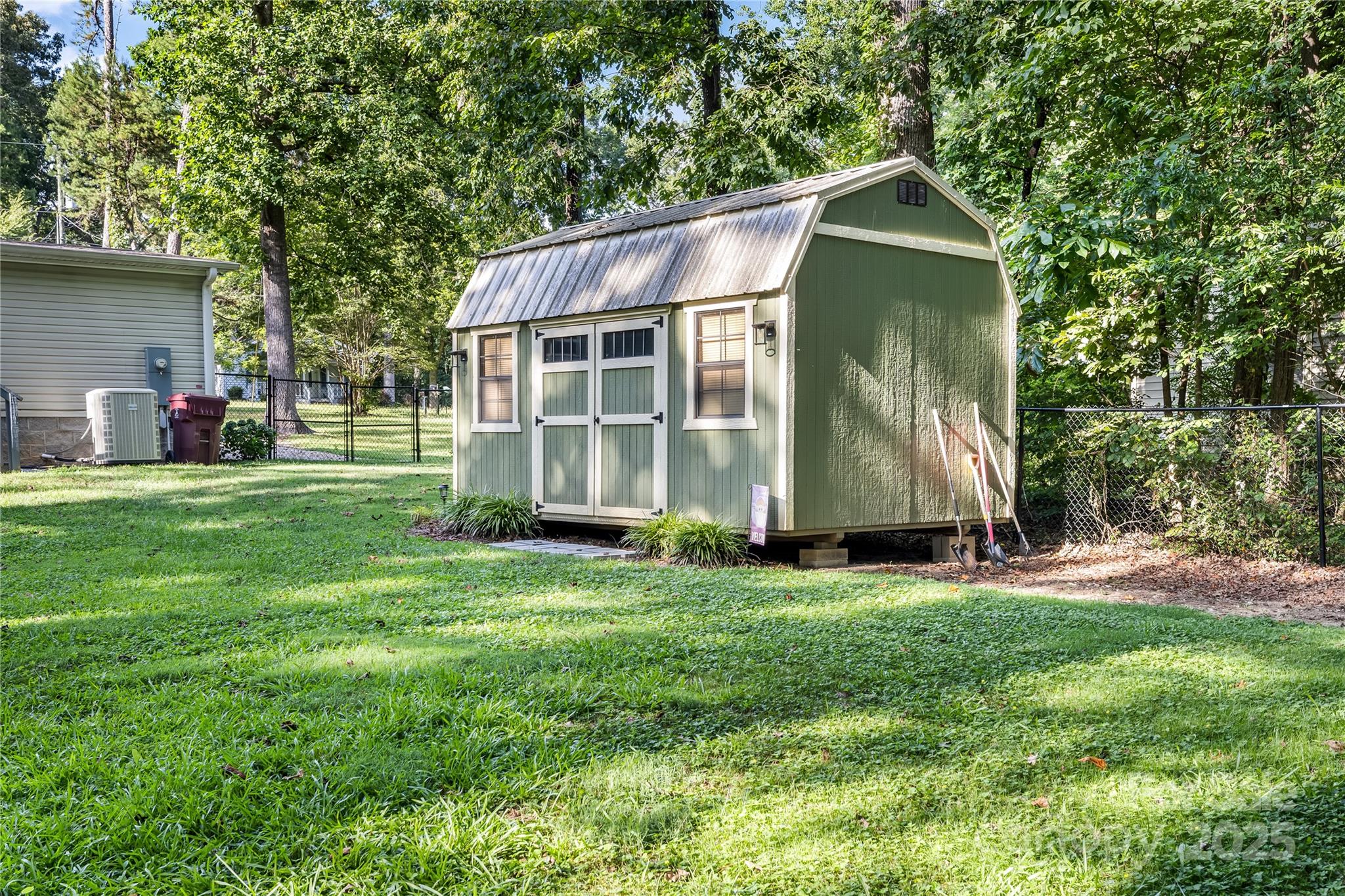 615 Red Leaf Lane