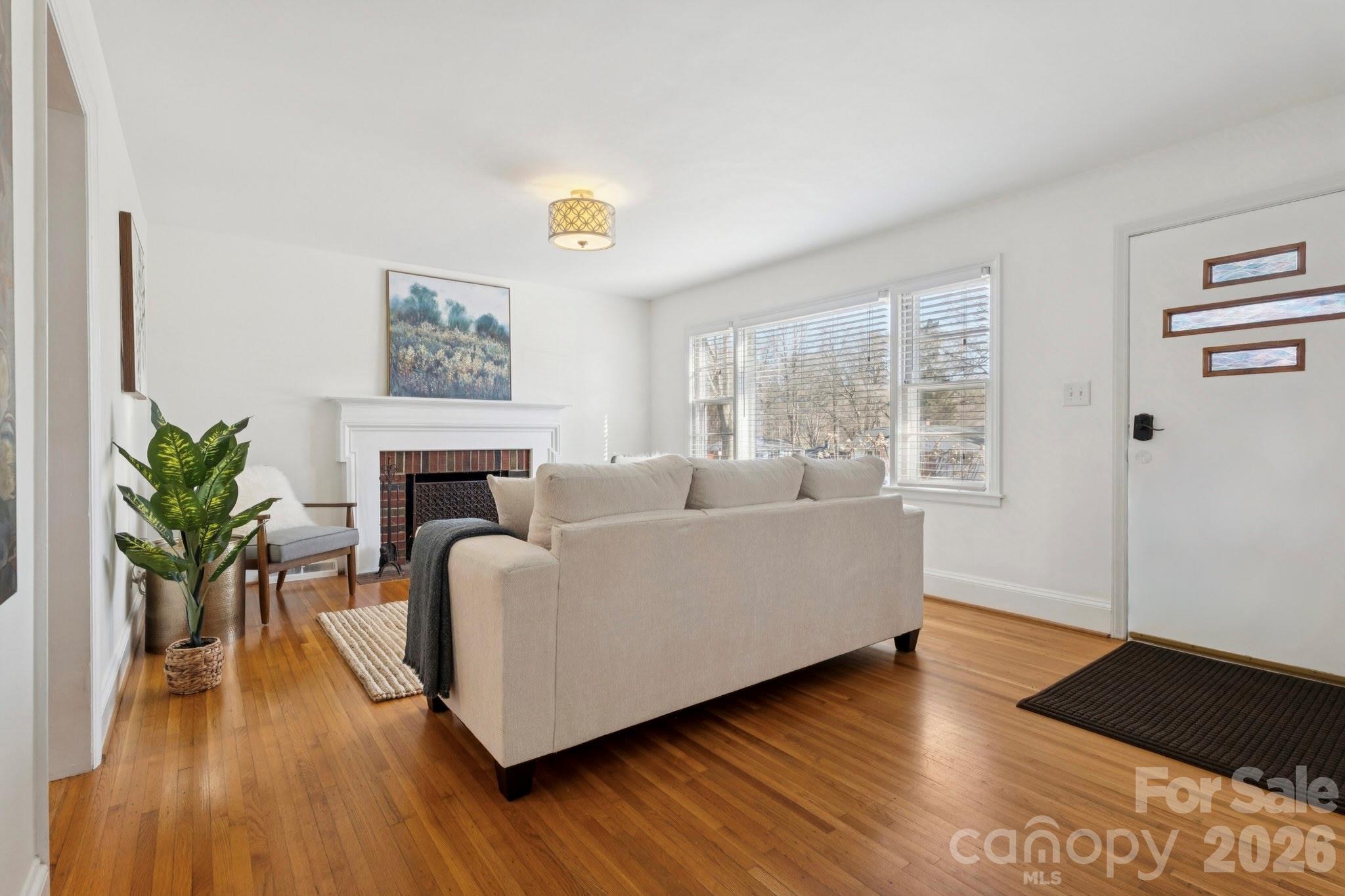 1127 Westchester Boulevard