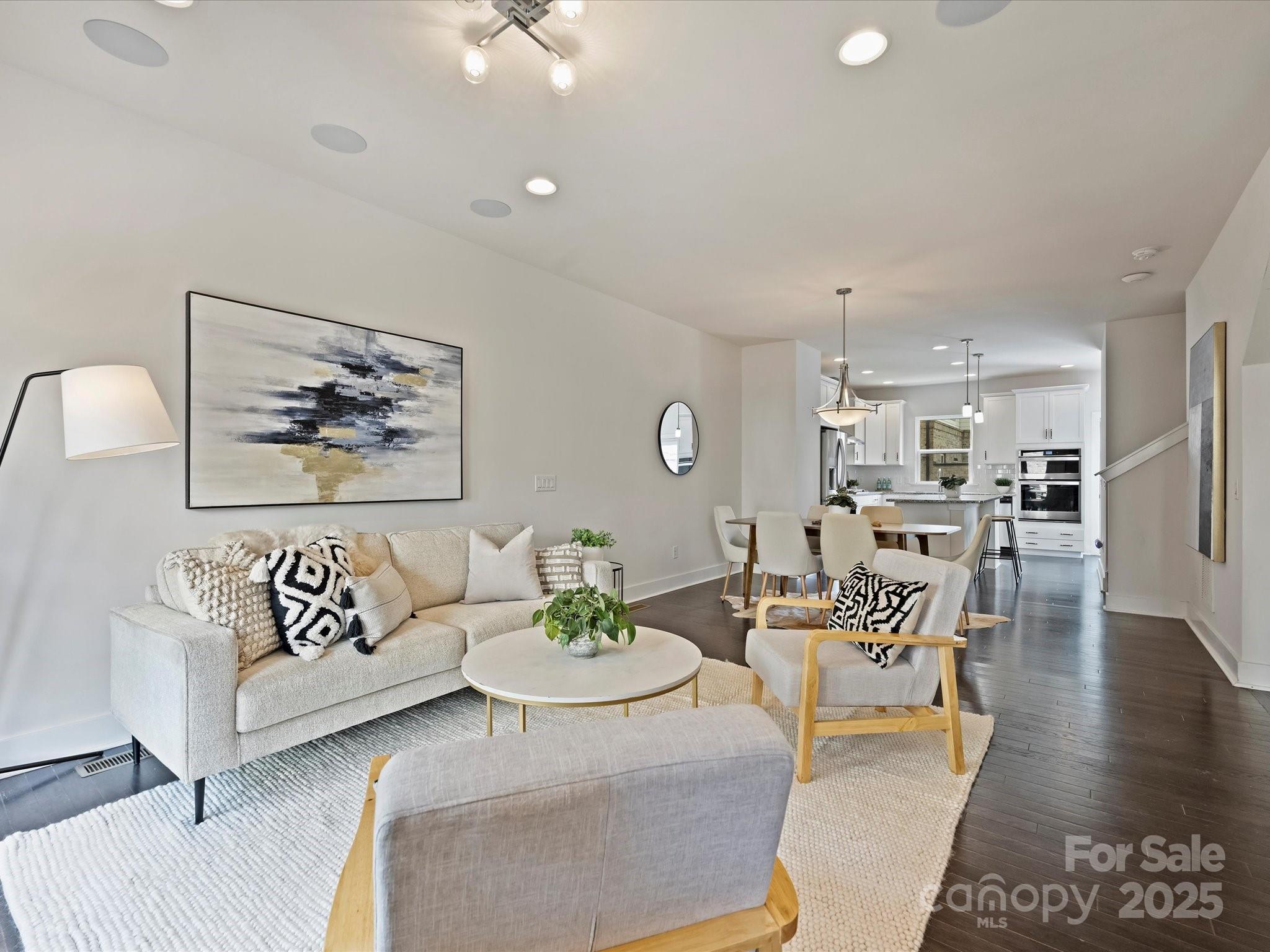 2727 Grand Union Way