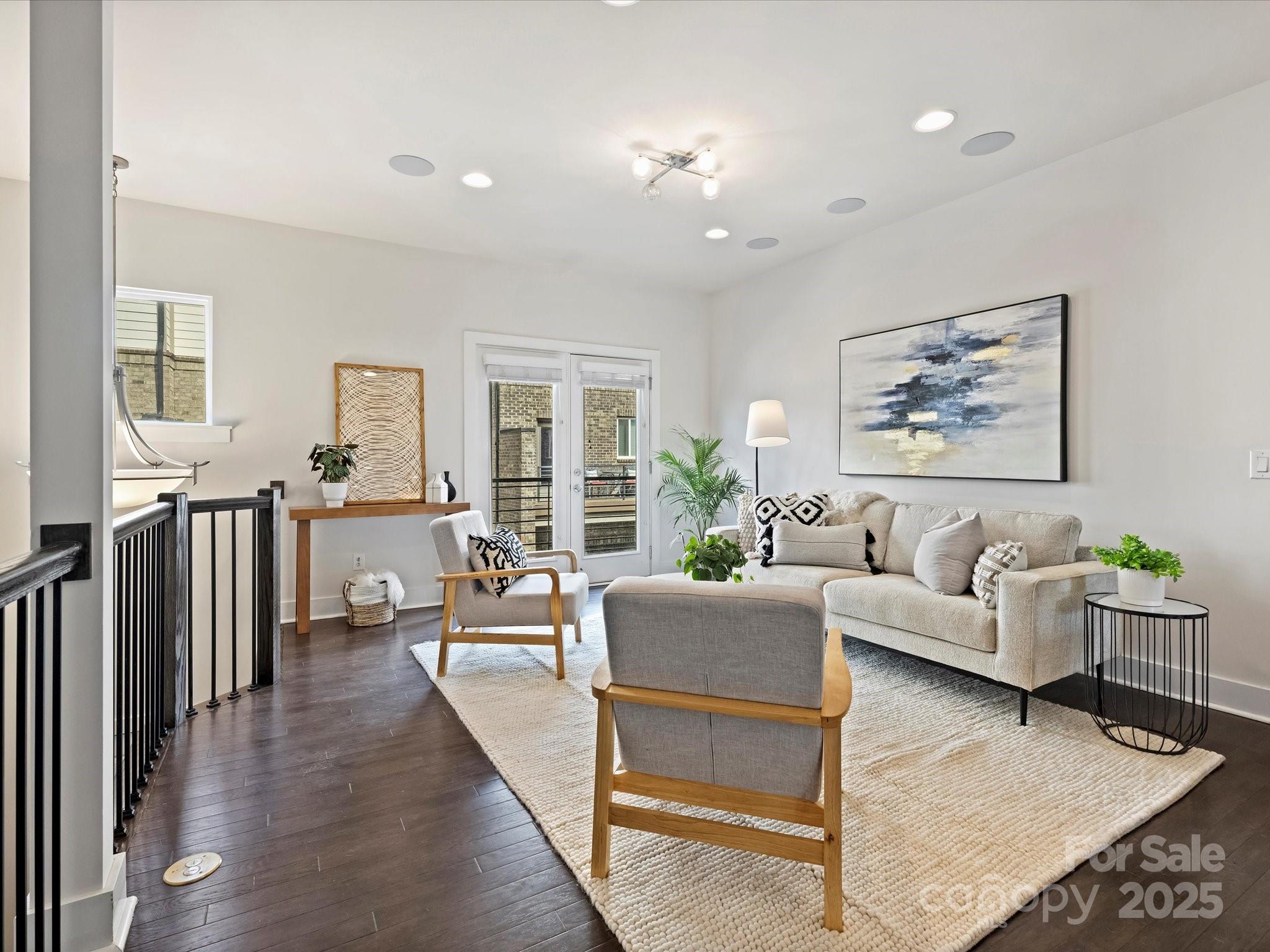 2727 Grand Union Way