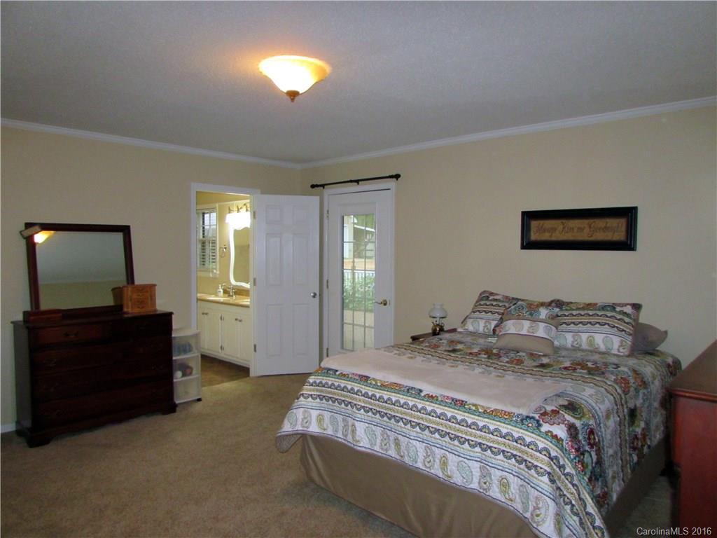 Pinetuck - Residential