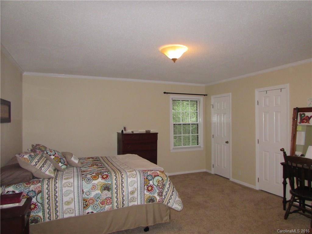 Pinetuck - Residential