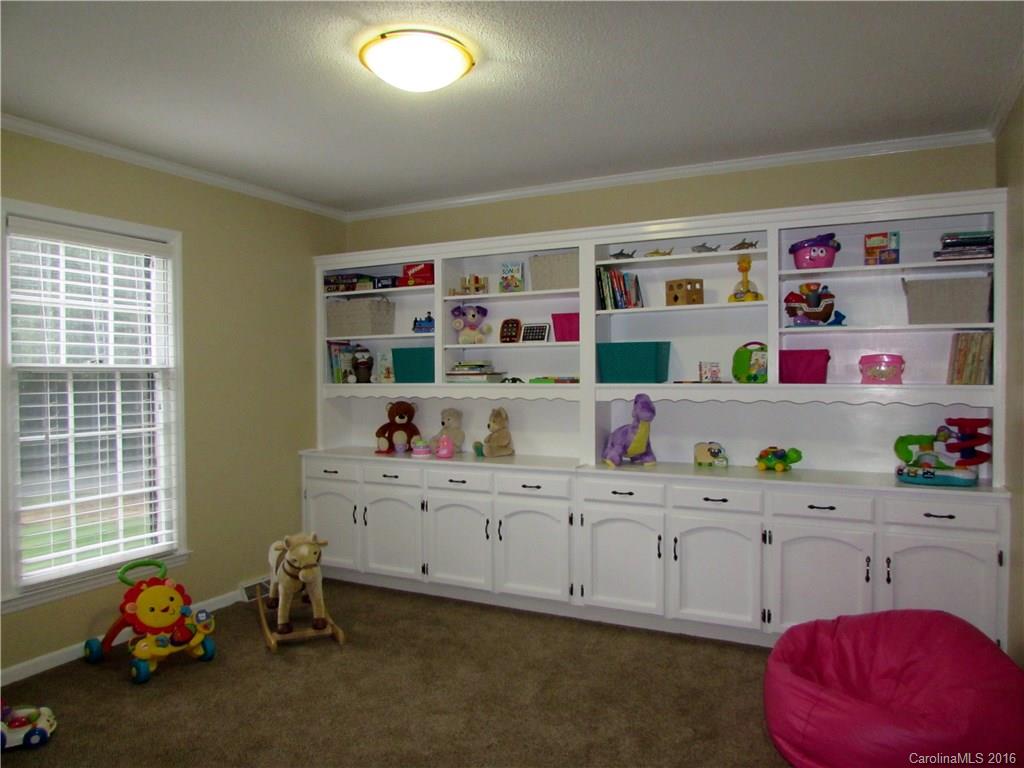 Pinetuck - Residential
