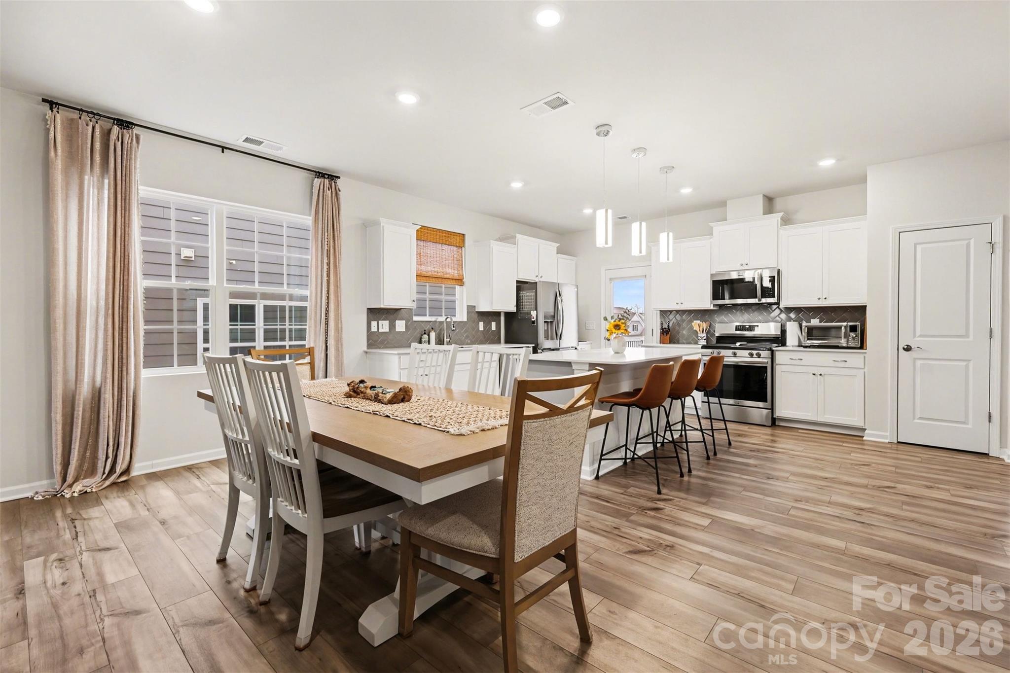 Elizabeth - Residential