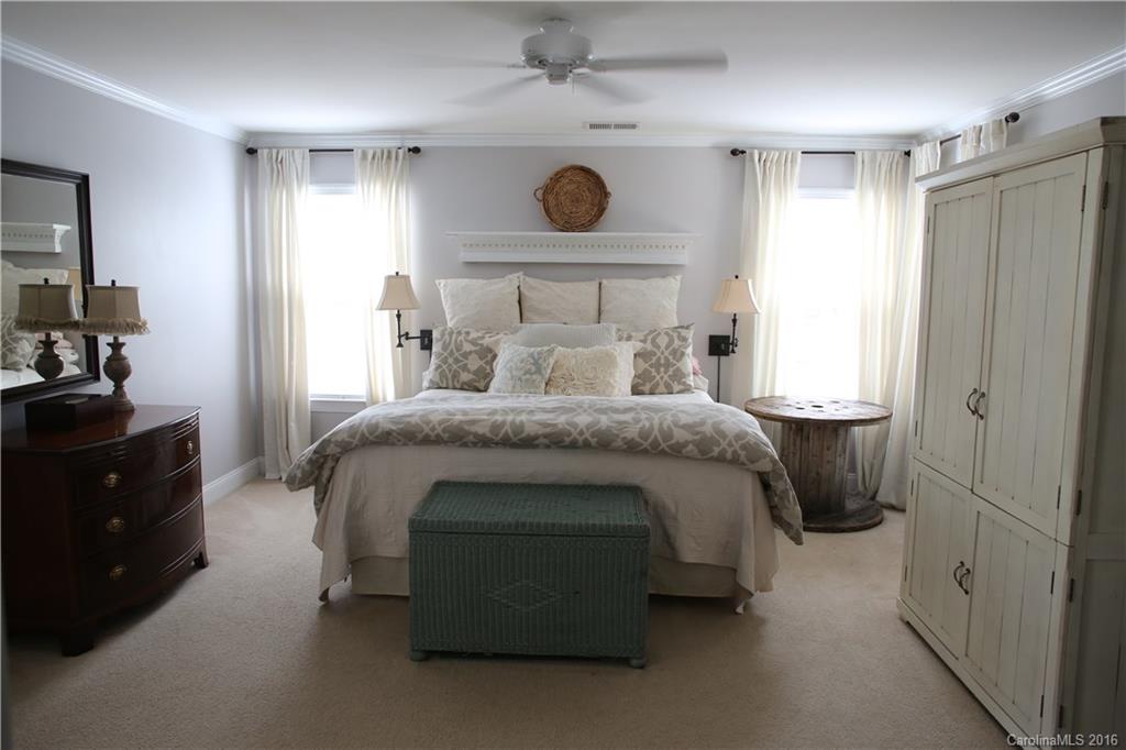 Oakton - Residential