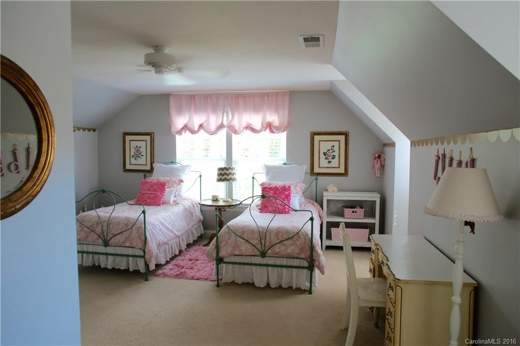 Oakton - Residential