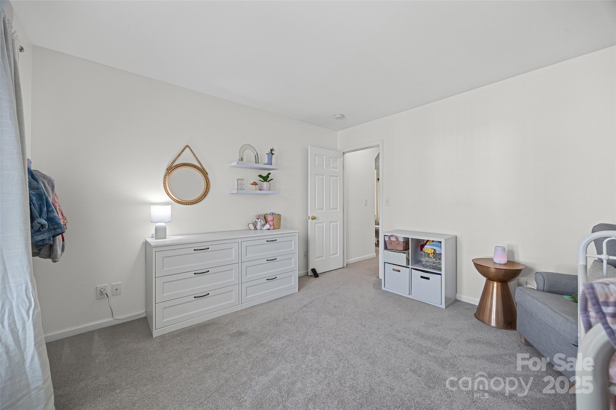 Knightsbridge - Residential