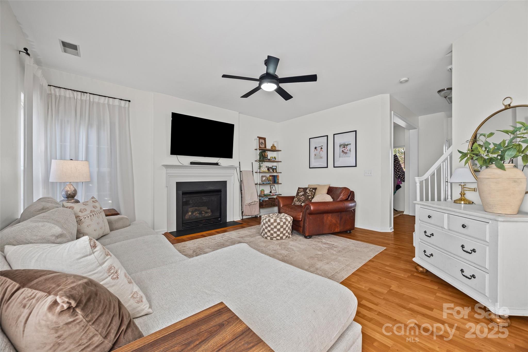 Knightsbridge - Residential